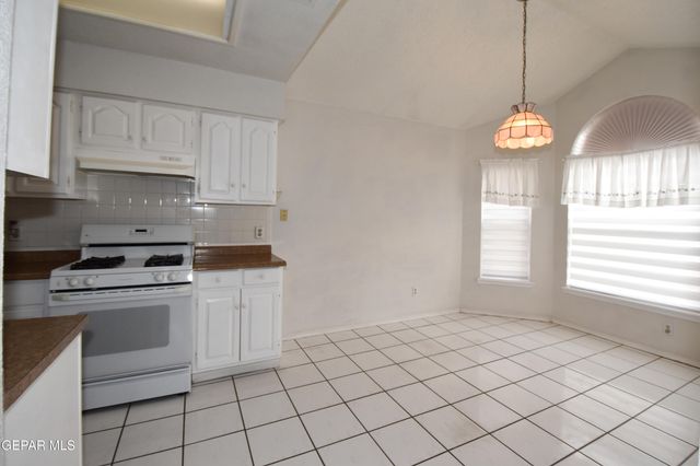 11432 BOB MITCHELL Drive, El Paso, TX 79936