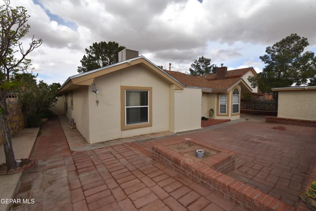 11432 BOB MITCHELL Drive, El Paso, TX 79936
