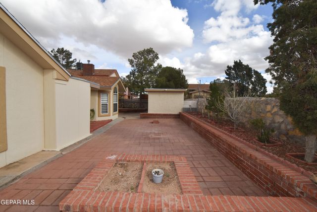 11432 BOB MITCHELL Drive, El Paso, TX 79936