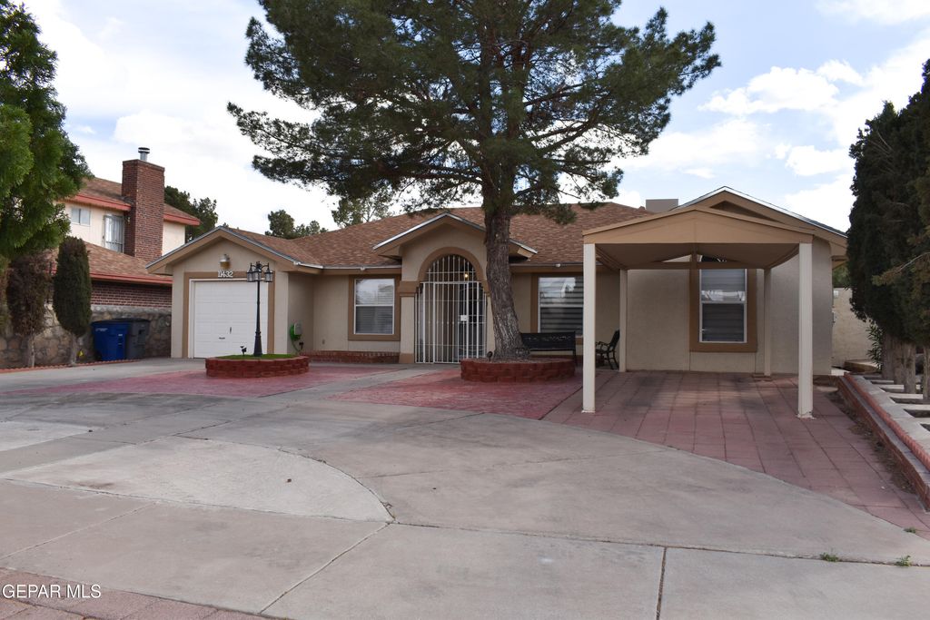 11432 BOB MITCHELL Drive, El Paso, TX 79936