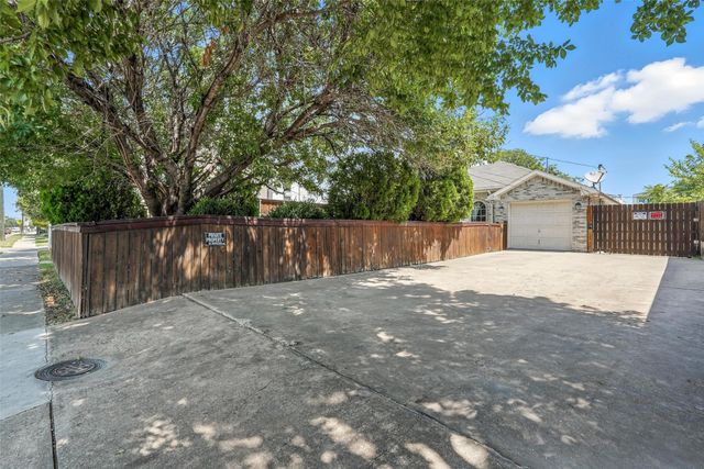 1510 N Carroll Avenue, Dallas, TX 75204