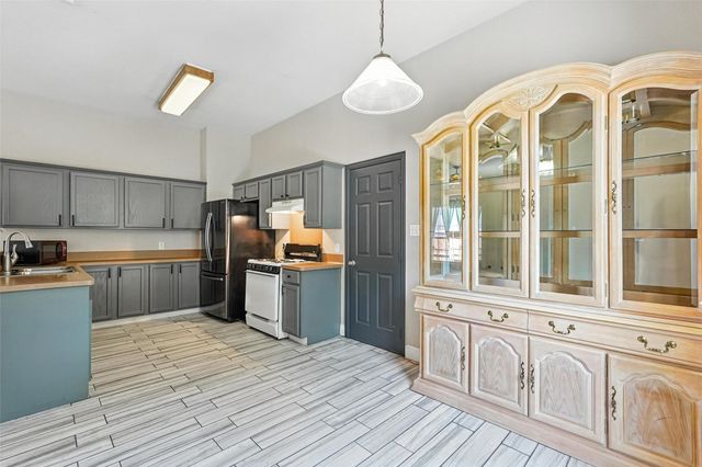 1510 N Carroll Avenue, Dallas, TX 75204