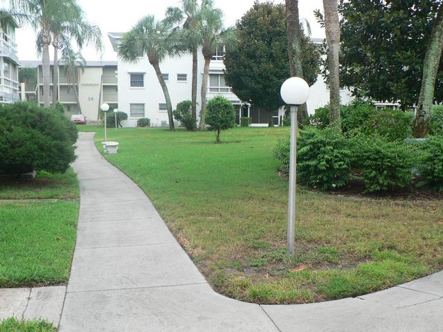 5955 PALM LANE A33, Bradenton, FL 34207