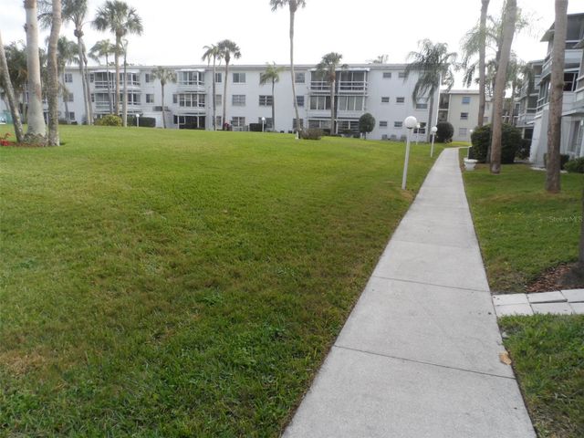 5955 PALM LANE A33, Bradenton, FL 34207