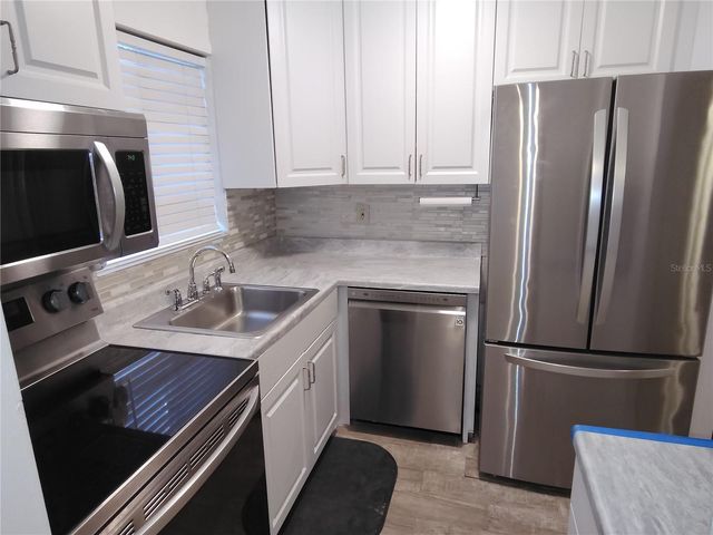 5955 PALM LANE A33, Bradenton, FL 34207