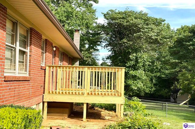 612 Cherrywood Drive, Elizabethtown, KY 42701