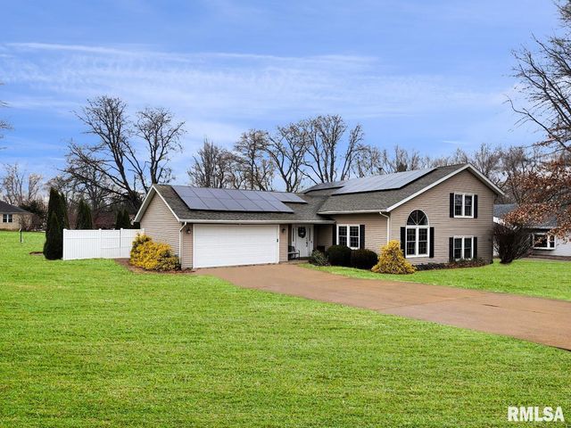 316 PINECREST Drive, Germantown Hills, IL 61548