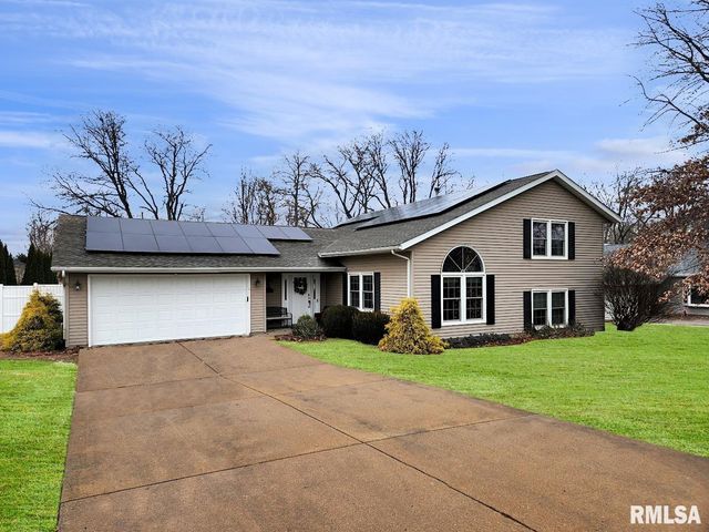 316 PINECREST Drive, Germantown Hills, IL 61548