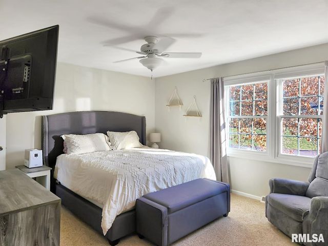 316 PINECREST Drive, Germantown Hills, IL 61548