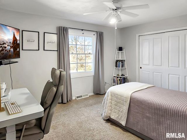 316 PINECREST Drive, Germantown Hills, IL 61548