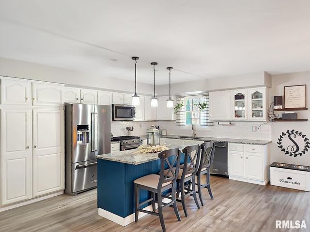 316 PINECREST Drive, Germantown Hills, IL 61548