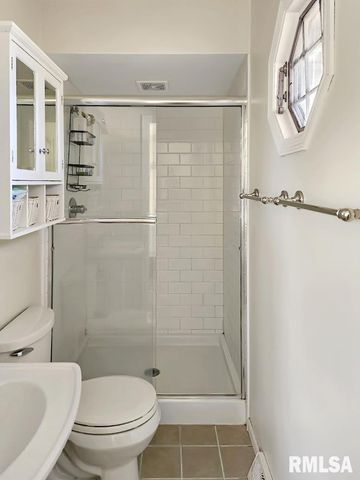 316 PINECREST Drive, Germantown Hills, IL 61548