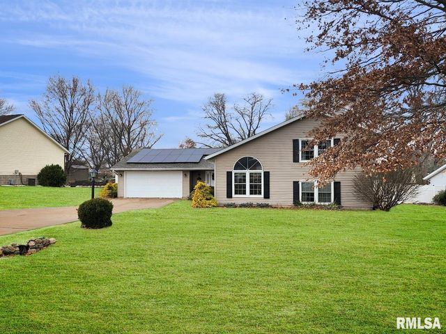 316 PINECREST Drive, Germantown Hills, IL 61548