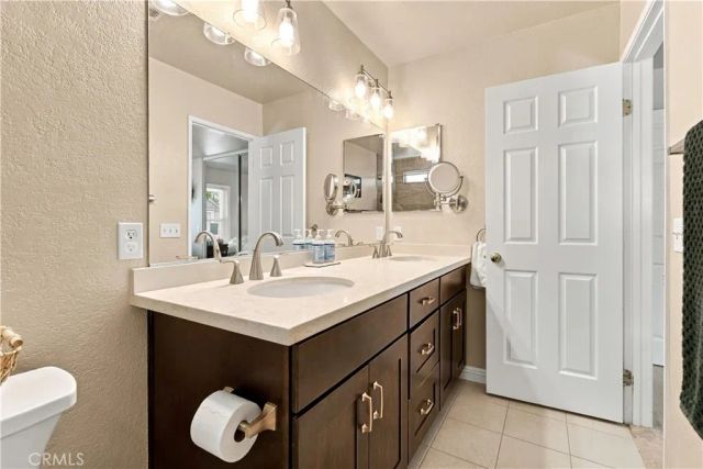 6226 W Avenue J5, Lancaster, CA 93536