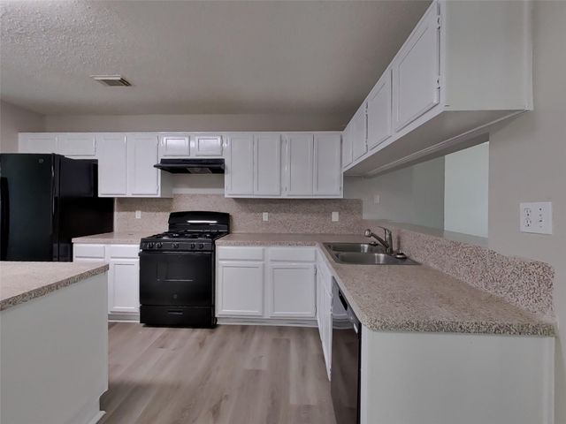 13830 Keyworth Drive, Houston, TX 77014