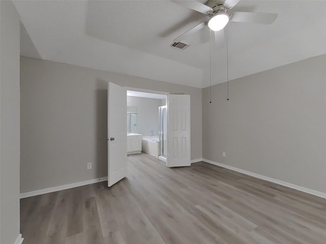 13830 Keyworth Drive, Houston, TX 77014