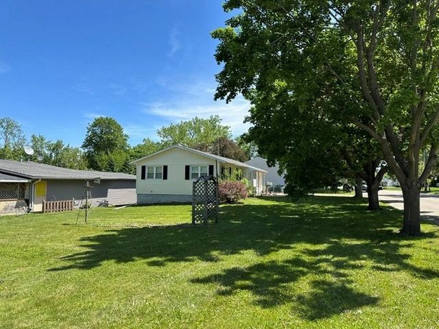607 9th Street, Charles City, IA 50616