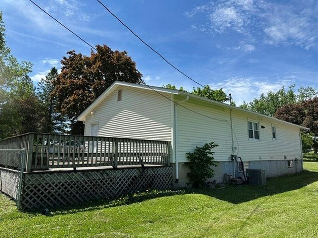 607 9th Street, Charles City, IA 50616