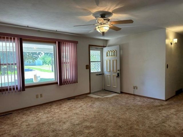 607 9th Street, Charles City, IA 50616