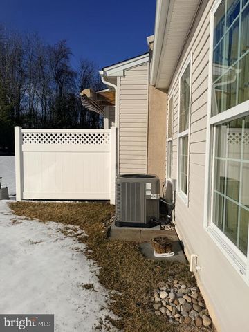 3527 DOGWOOD DR, Garnet Valley, PA 19060