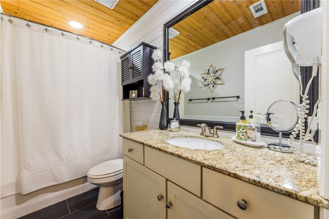 8339 La Casa Avenue, Springdale, AR 72762