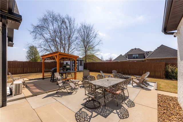 8339 La Casa Avenue, Springdale, AR 72762