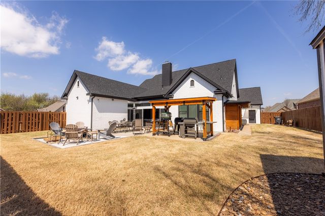 8339 La Casa Avenue, Springdale, AR 72762