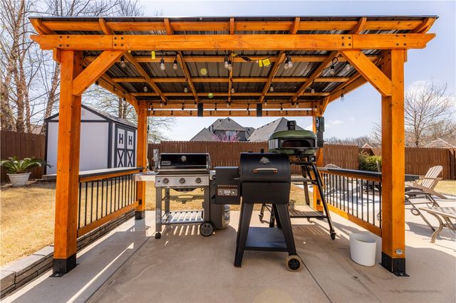 8339 La Casa Avenue, Springdale, AR 72762