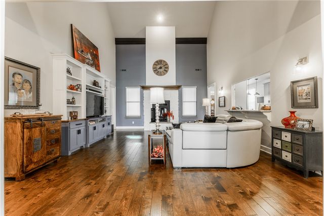 8339 La Casa Avenue, Springdale, AR 72762