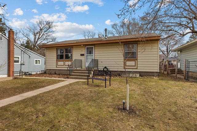 814 11th Avenue NE, Brainerd, MN 56401