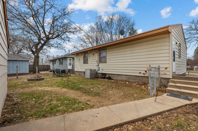 814 11th Avenue NE, Brainerd, MN 56401