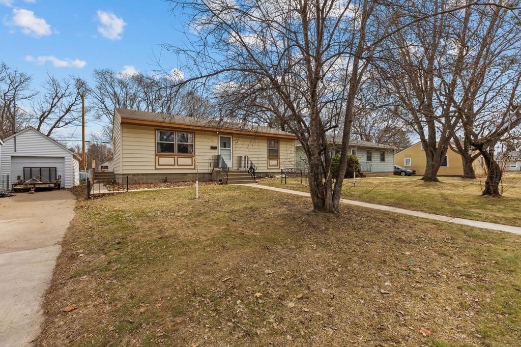 814 11th Avenue NE, Brainerd, MN 56401