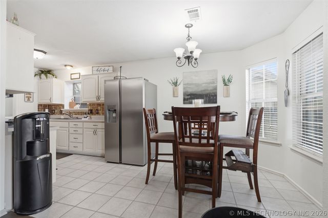 1304 S 33rd Street, Broken Arrow, OK 74014