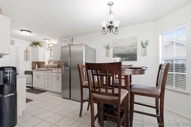 1304 S 33rd Street, Broken Arrow, OK 74014