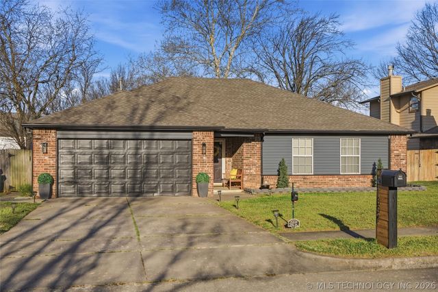 1304 S 33rd Street, Broken Arrow, OK 74014