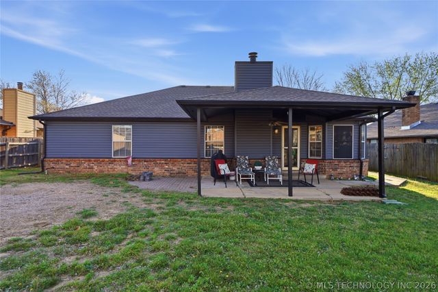 1304 S 33rd Street, Broken Arrow, OK 74014