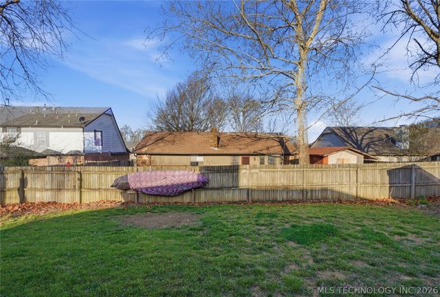 1304 S 33rd Street, Broken Arrow, OK 74014