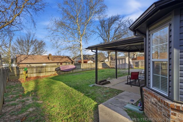 1304 S 33rd Street, Broken Arrow, OK 74014