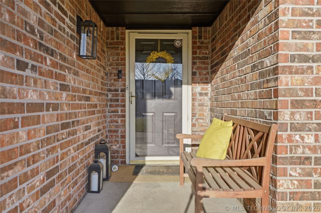 1304 S 33rd Street, Broken Arrow, OK 74014