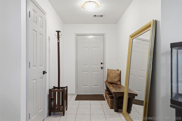 1304 S 33rd Street, Broken Arrow, OK 74014