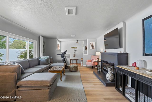 445 Palmer Road, Las Cruces, NM 88005