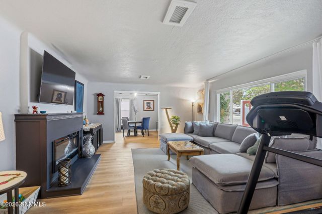 445 Palmer Road, Las Cruces, NM 88005