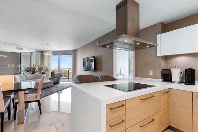 17301 NE Biscayne Blvd 908, North Miami Beach, FL 33160