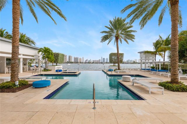 17301 NE Biscayne Blvd 908, North Miami Beach, FL 33160