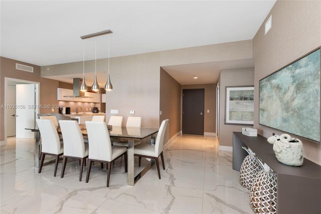 17301 NE Biscayne Blvd 908, North Miami Beach, FL 33160