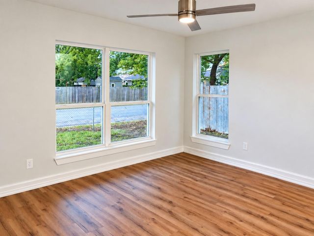 427 Linwood Street, Houston, TX 77011