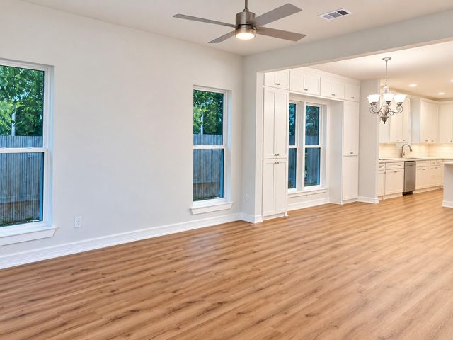 427 Linwood Street, Houston, TX 77011
