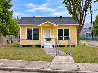427 Linwood Street, Houston, TX 77011