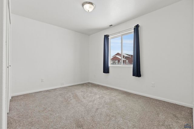 613 KATHRYN AVE, Rapid City, SD 57701