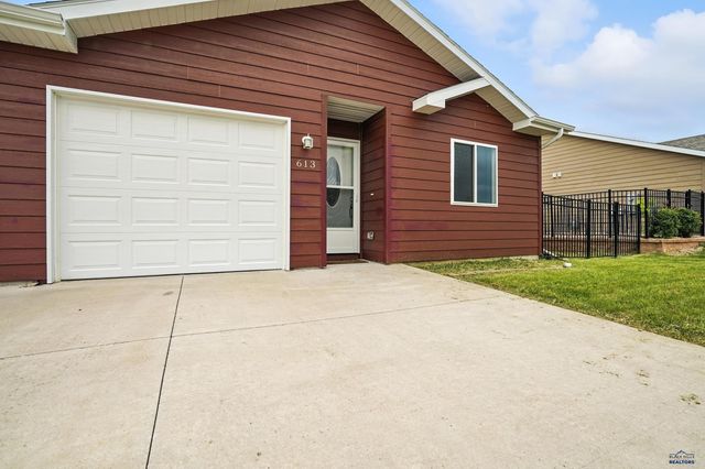 613 KATHRYN AVE, Rapid City, SD 57701